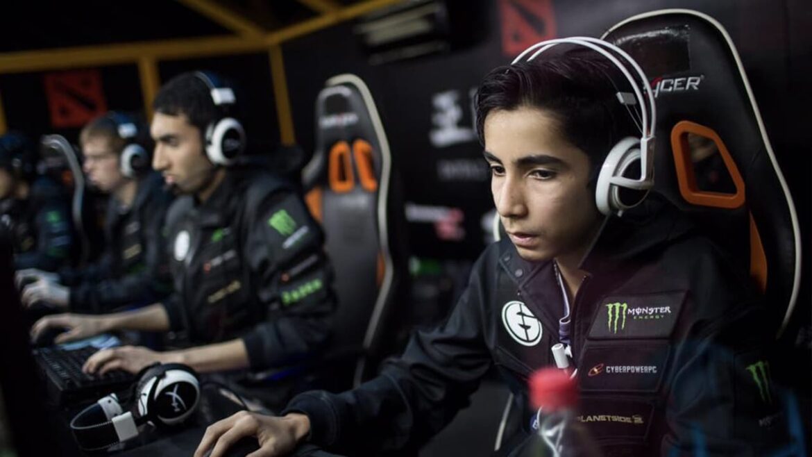 Youngest Esports Player in the World Youngest Esports Player in the World
