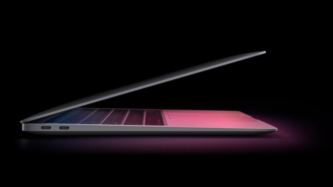 Apple introduces M1 Macbook Air